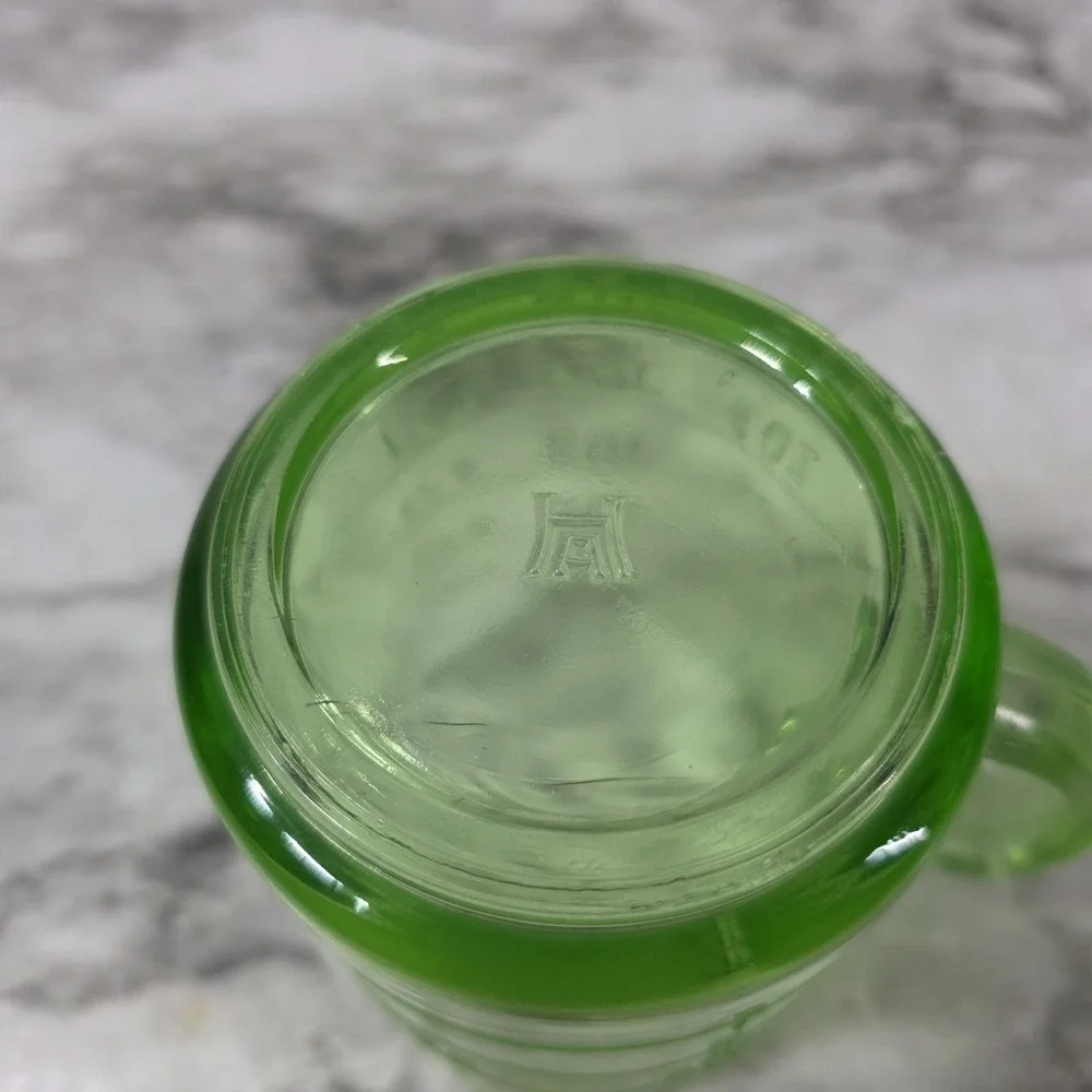 Vintage Hazel Atlas 3-Spout Uranium Glass 1-Cup Embossed Measuring Cup READ